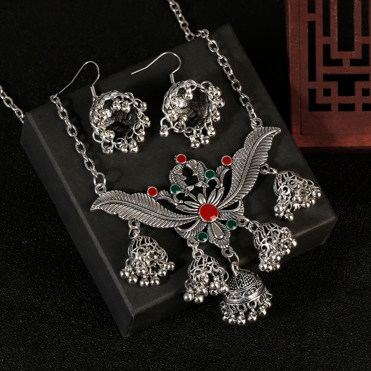 Retro Jewelry Set: Ethnic Charm | Ace of Craft