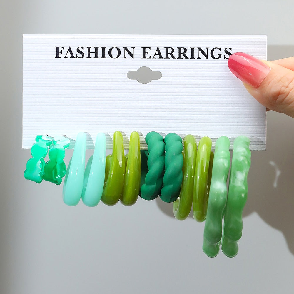 Trendy Acrylic Chain Earrings: Vibrant Resin Tassel Drops