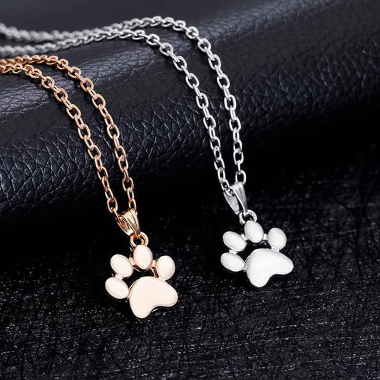 Pet Paw Necklace: Fashion for Dog Lovers!