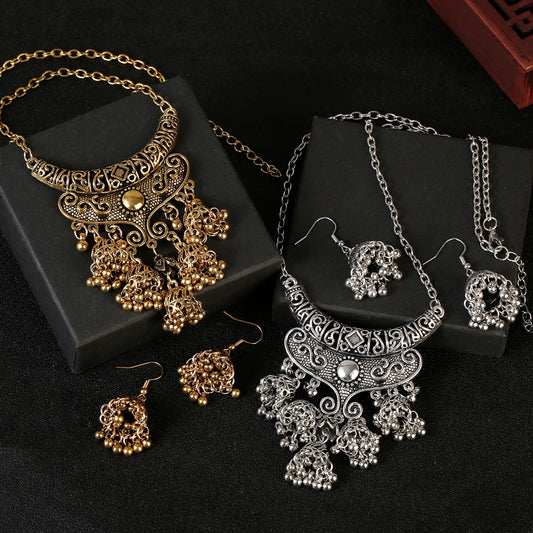 Retro Jewelry Set: Ethnic Charm